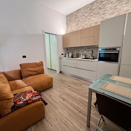 Appartamento Domusmi Delfico 2 Milano Esterno foto