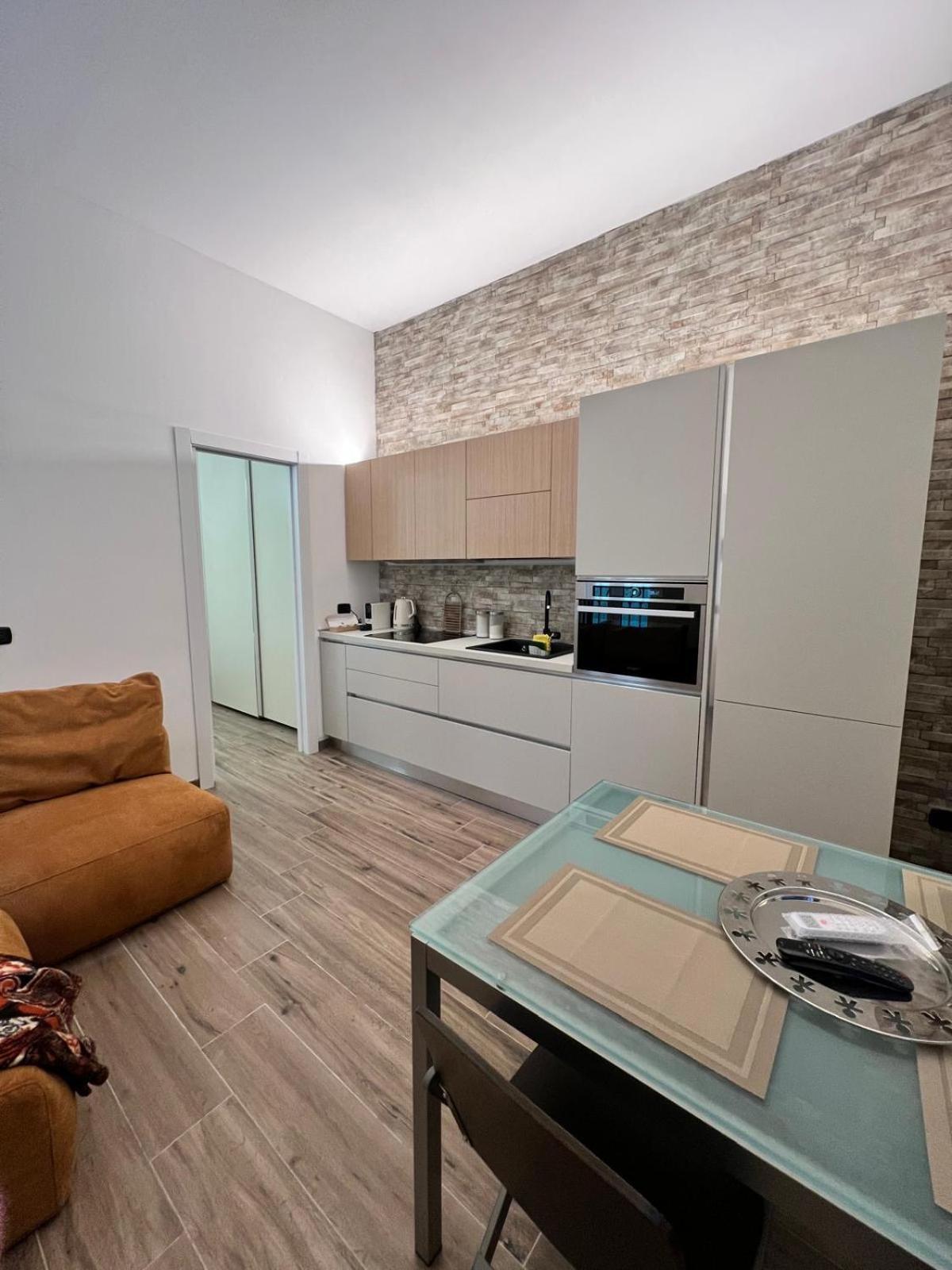 Appartamento Domusmi Delfico 2 Milano Esterno foto